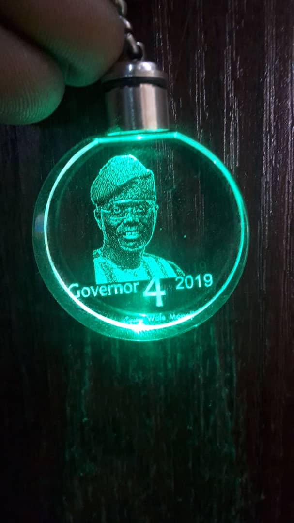 Personalized 2D photo crystal keychain with light &ndash; Chembx Ghana