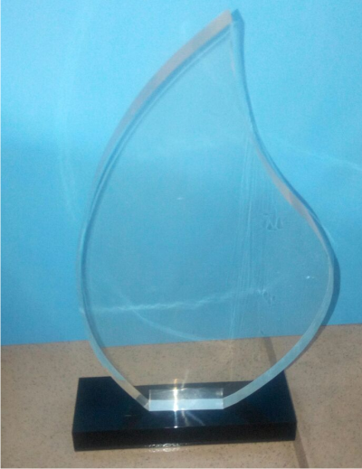 special-award-acrylic-plaques-for-best-people-in-Accra-Sunyani-Tema-Techiman-Kumasi-Takoradi-Obuasi-Cape-Coast-Ashiaman-Agona-Swedru-Takoradi-Teshi-ghana-west-africa