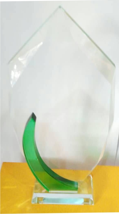 Chevron crystal plaque with elegant finish &ndash; Chembx