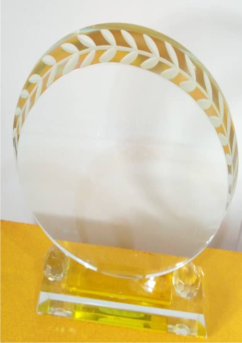 Elegant crystal trophy with base,